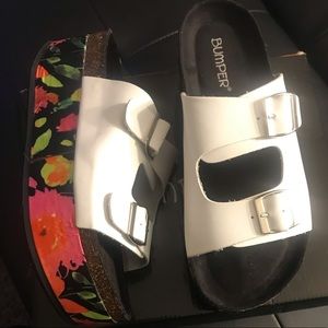 White Platform Slides 🌸🌼🌺